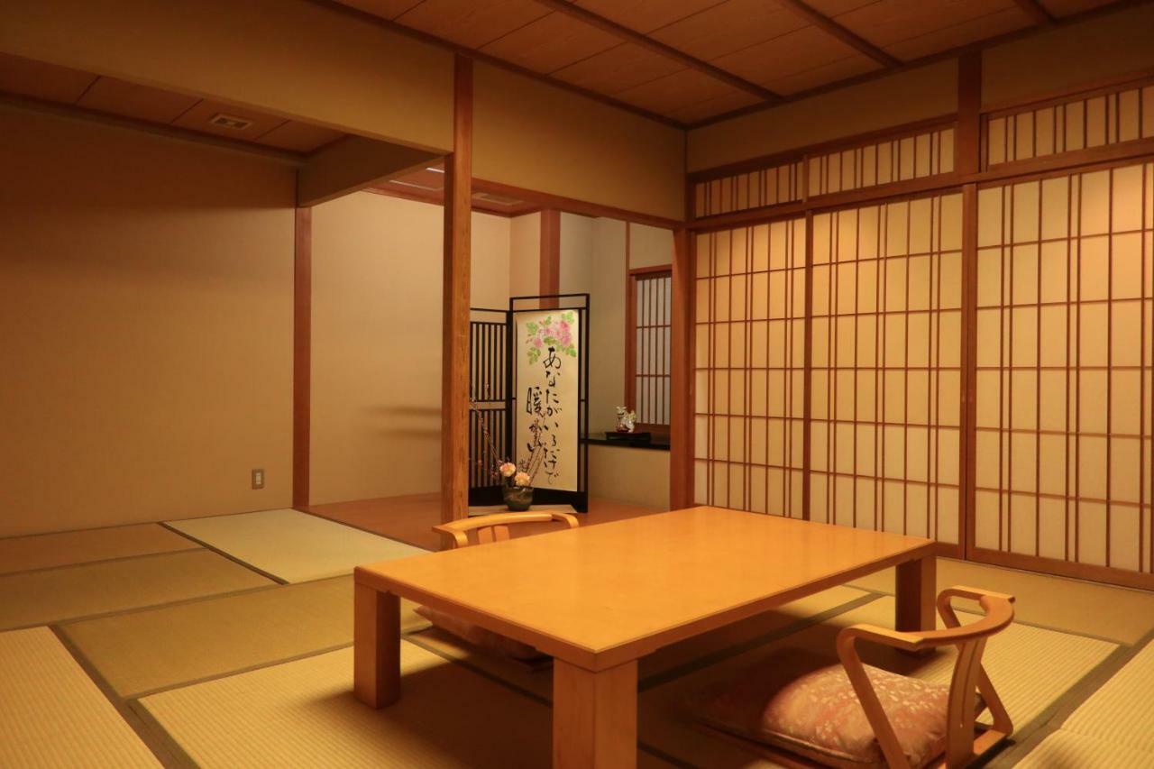 Izumiya Ryokan Киото Екстериор снимка