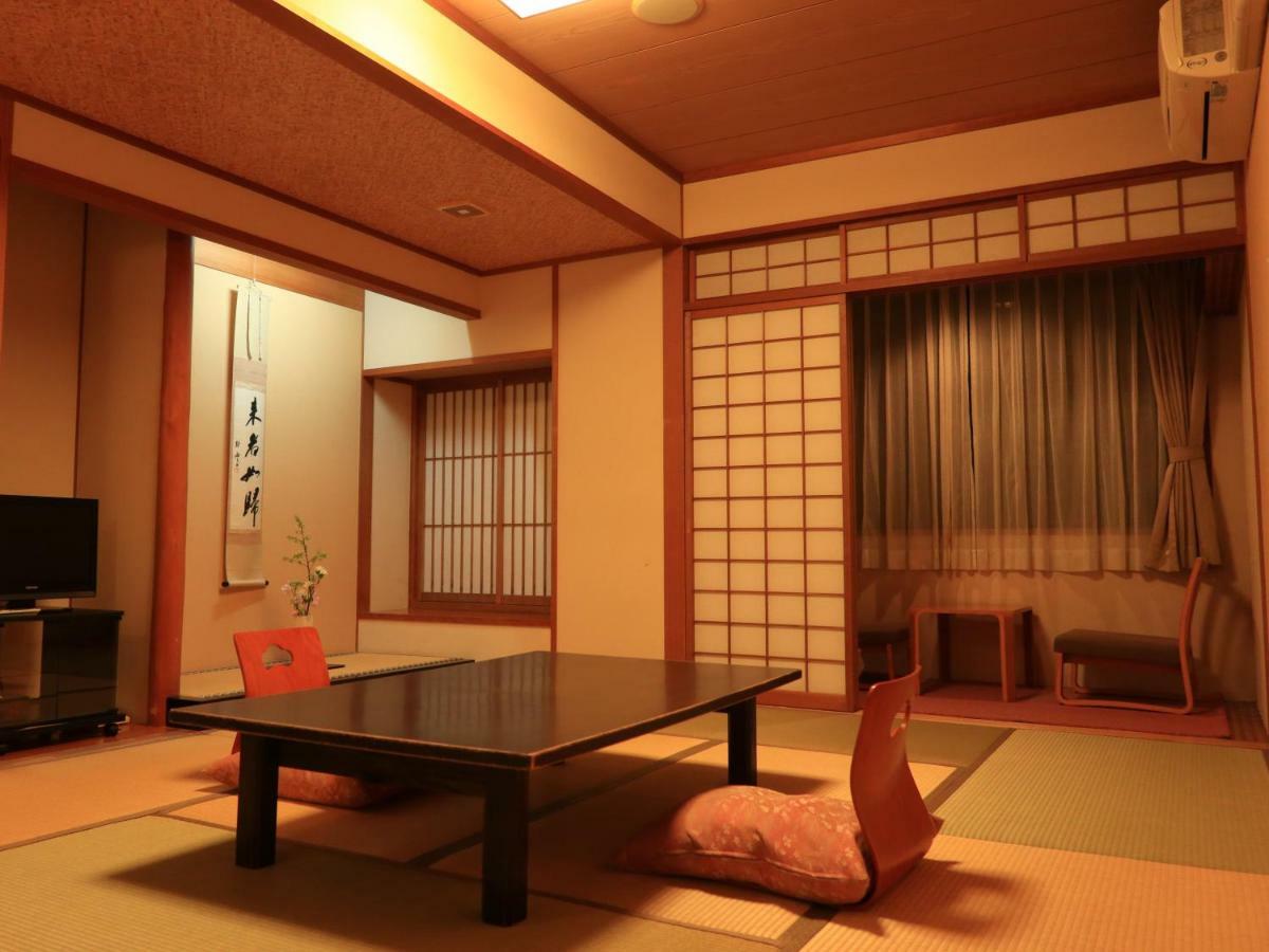 Izumiya Ryokan Киото Екстериор снимка
